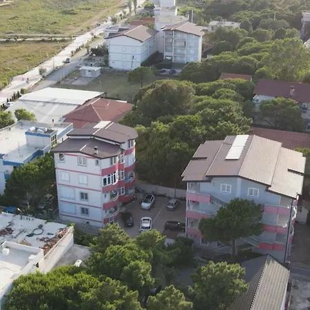 Gjoleka アパート *