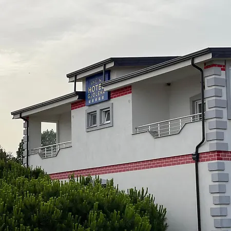 Gjoleka アパート *