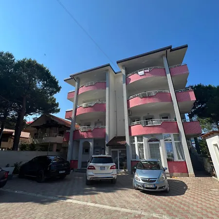 Gjoleka アパート *